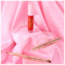 Load image into Gallery viewer, Liquid Lipstick & D Precision Brush Set