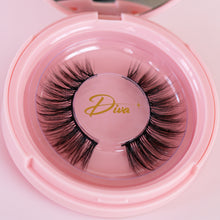 Load image into Gallery viewer, D Poodle Collection- Lashes in Compact